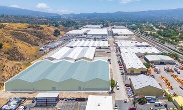 25750 Springbrook Ave, Santa Clarita, CA à louer Aérien- Image 2 de 6