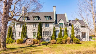 More details for 440 King St W, Kingston, ON - Office for Sale
