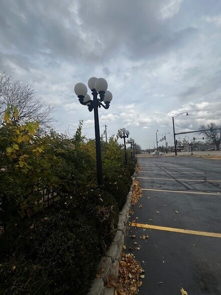 2640 N Main St, Rockford, IL for sale - Building Photo - Image 3 of 10