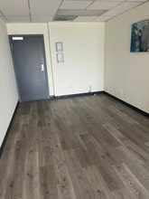 15720 Ventura Blvd, Encino, CA for lease Interior Photo- Image 1 of 3