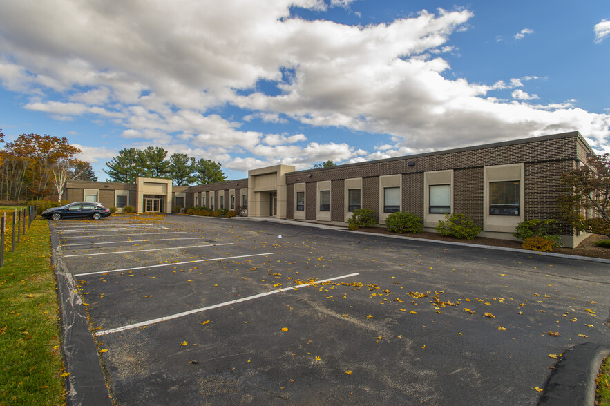 12-18 Hartwell Ave, Lexington, MA à louer - Photo du bâtiment - Image 2 de 3