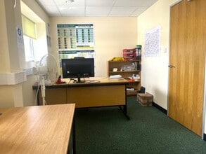 Wigan Road, Leyland for lease Interior Photo- Image 2 of 4