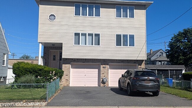 Plus de détails pour 33 William St, Wallington, NJ - Multi-résidentiel à vendre
