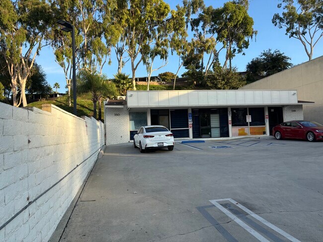 Plus de détails pour 346 N Azusa Ave, La Puente, CA - Commerce de détail à vendre