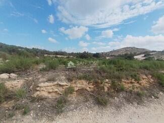 Plus de détails pour Terrain à vendre