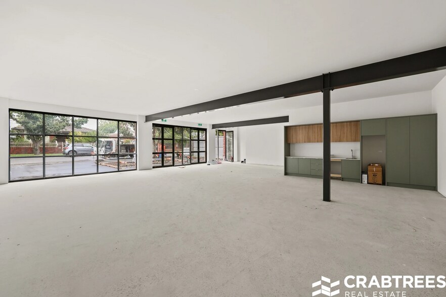 43 John St, Oakleigh for sale - Interior Photo - Image 3 of 7