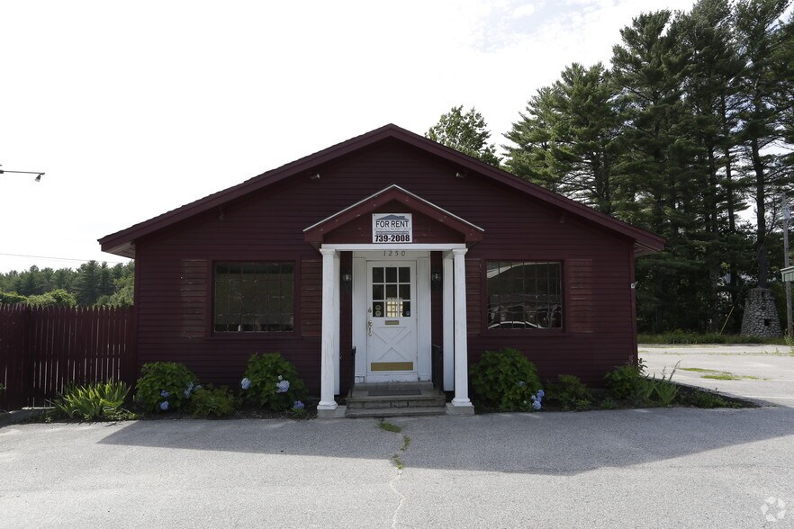 1250-1252 Roosevelt Trl, Raymond, ME à louer - Photo du bâtiment - Image 3 de 10