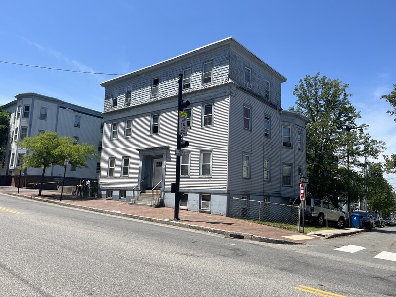 263, 267 & 273 Cumberland Avenue portfolio of 3 properties for sale on LoopNet.ca - Building Photo - Image 3 of 3