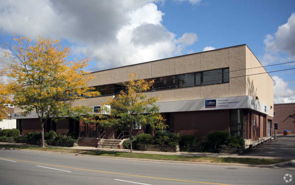 82 Lake St, St Catharines, ON for lease - Building Photo - Image 2 of 2