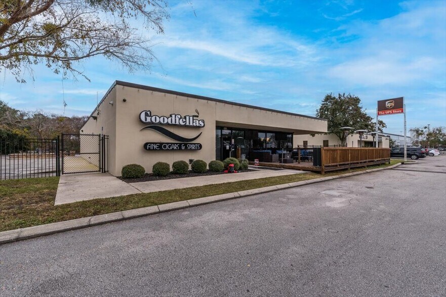 3535 Saint Johns Bluff Rd S, Jacksonville, FL à vendre - Photo principale - Image 1 de 24