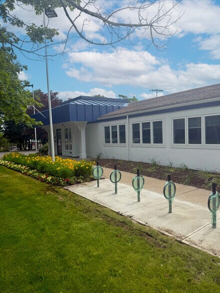 1120 Soldiers Field Rd, Boston, MA for lease - Primary Photo - Image 1 of 3