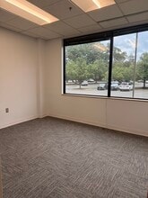 8400 Corporate Dr, Landover, MD for lease Interior Photo- Image 2 of 11