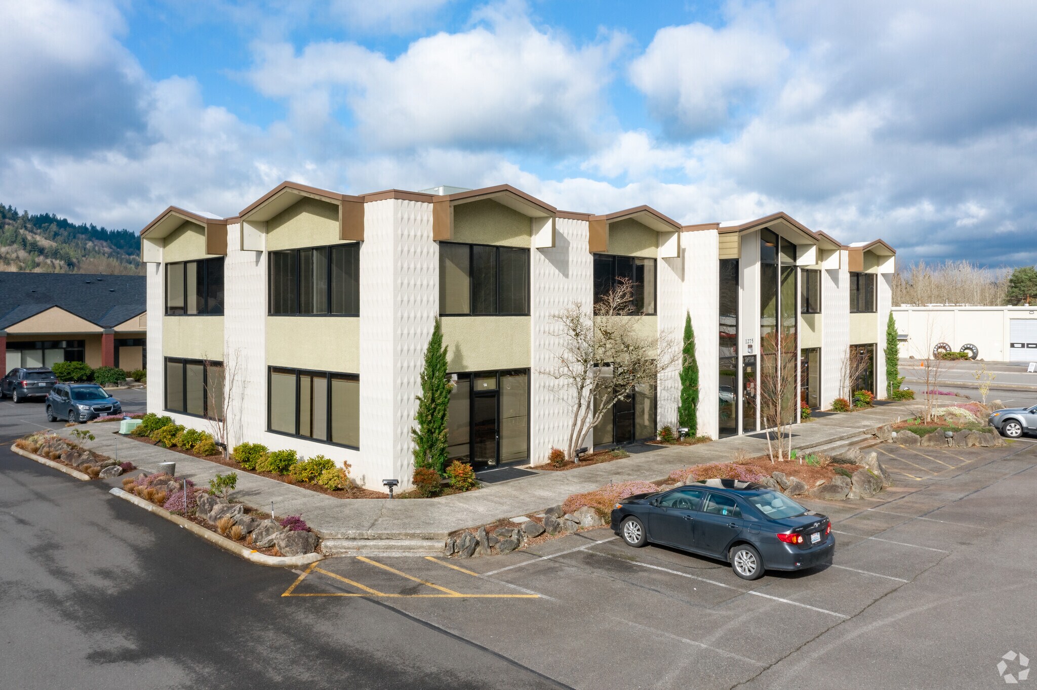 1275 NW 12th Ave, Issaquah, WA à louer Photo principale- Image 1 de 4