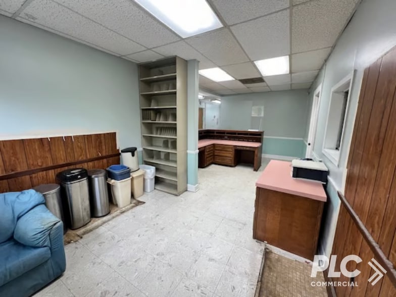 101 W Market St, Timmonsville, SC for sale - Building Photo - Image 2 of 5