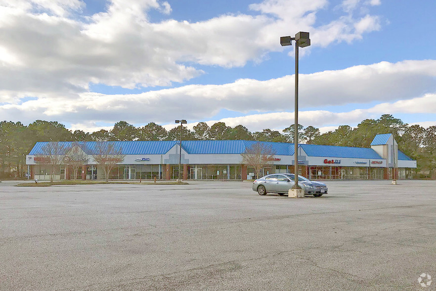 10143 Jefferson Ave, Newport News, VA for lease - Building Photo - Image 1 of 4