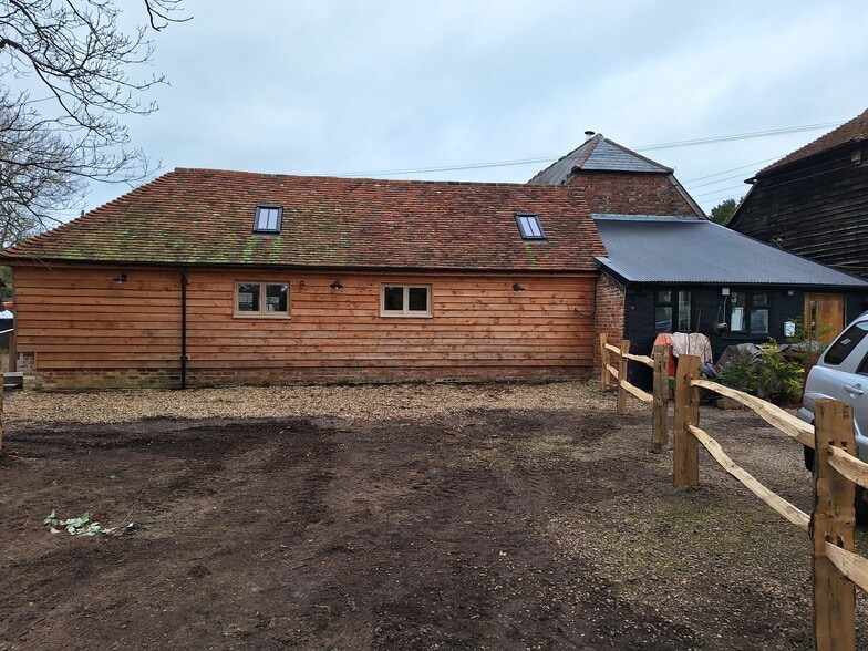 Castle Ln, West Grinstead for lease - Building Photo - Image 3 of 8