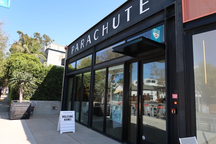 540-542 Rose Ave, Venice, CA à vendre - Photo du bâtiment - Image 3 de 16