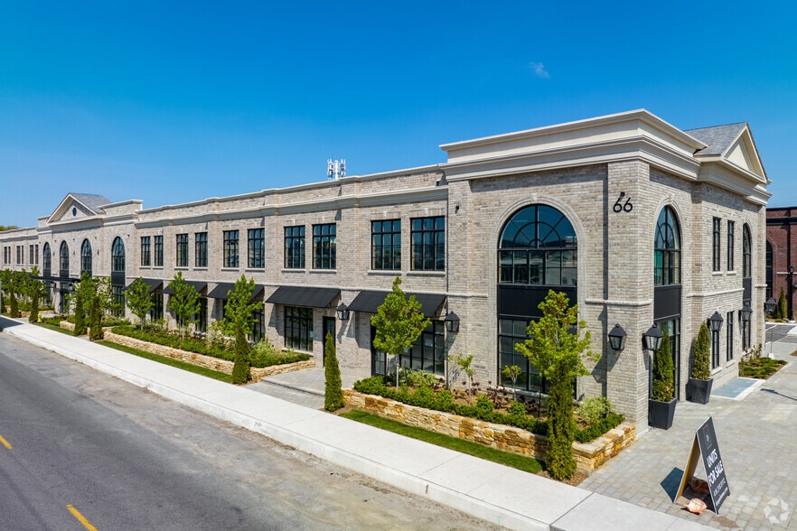 66 Jutland Rd, Toronto, ON for sale - Primary Photo - Image 2 of 14