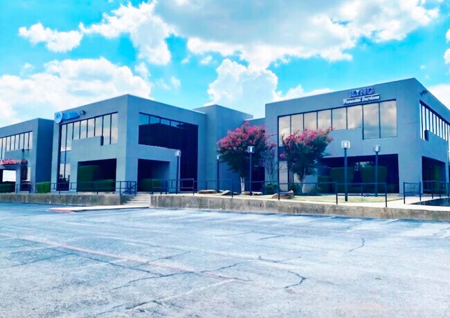 More details for 610 S Industrial Blvd, Euless, TX - Office, Office/Medical for Lease