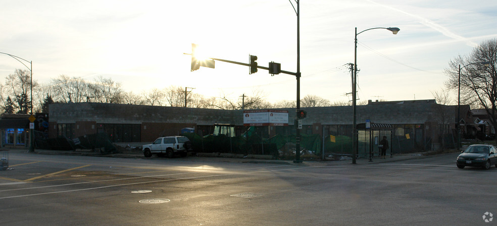 1 E 83rd St, Chicago, IL à louer - Photo du bâtiment - Image 3 de 9