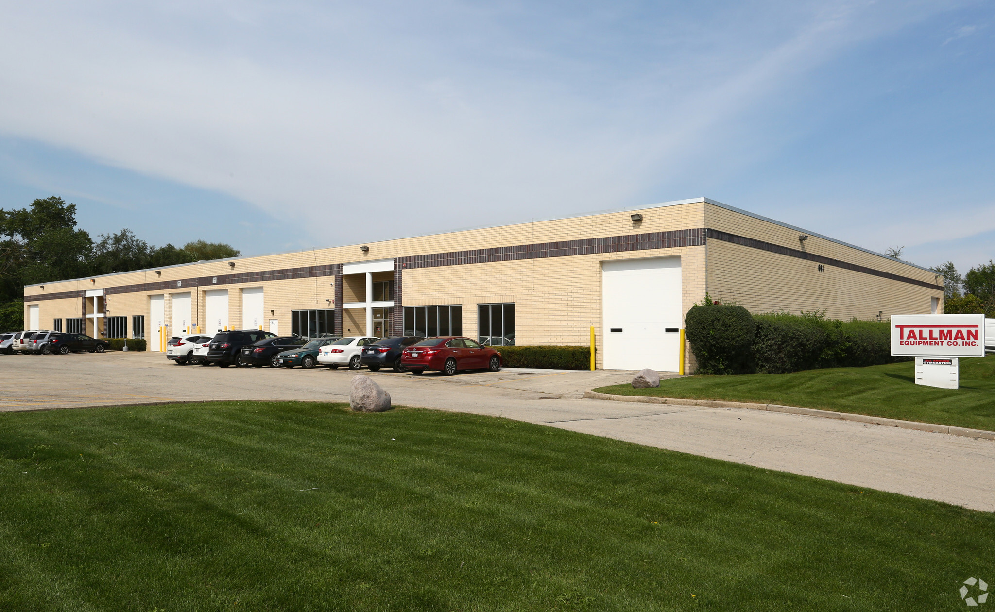 656-674 County Line Rd, Bensenville, IL for lease Primary Photo- Image 1 of 5