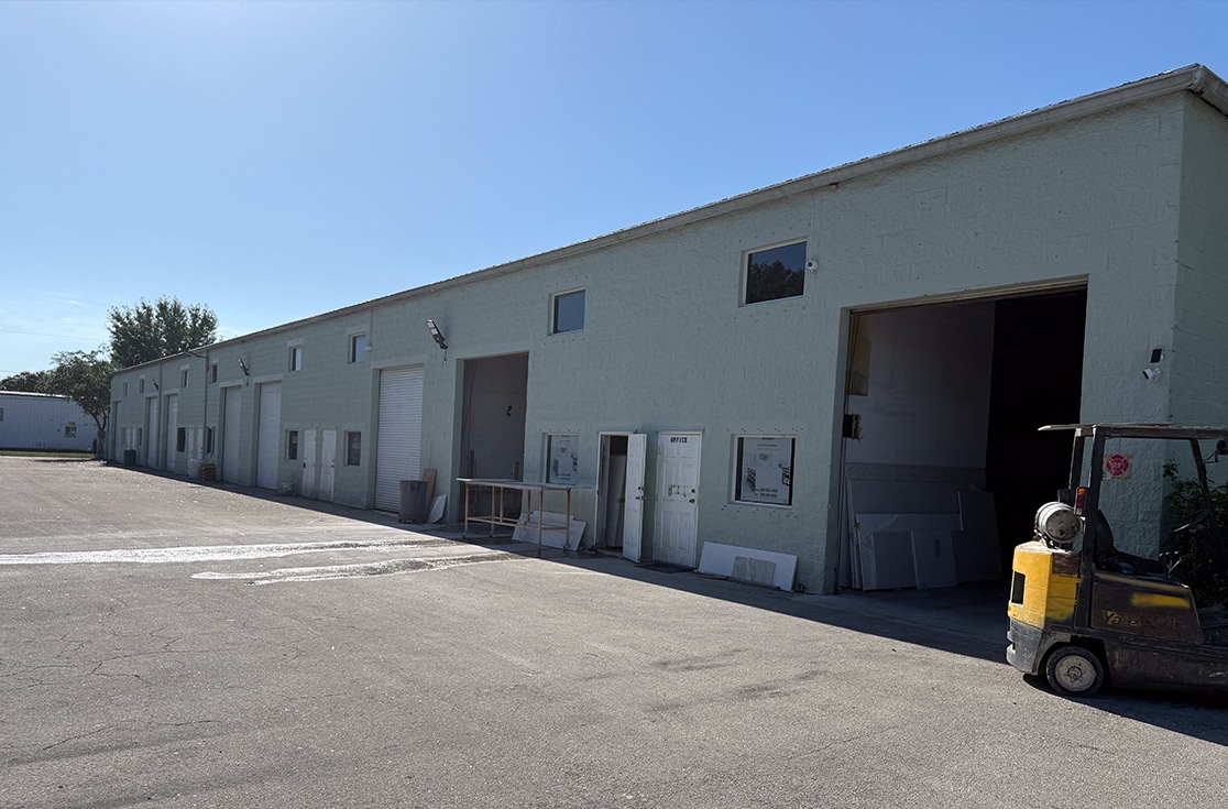 1337 SW South Macedo Blvd, Port Saint Lucie, FL à louer Photo du bâtiment- Image 1 de 4