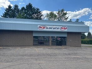 5400 S Pennsylvania Ave, Lansing, MI for lease Interior Photo- Image 1 of 2