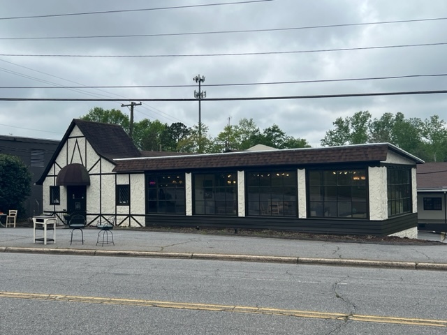 739 Old Lenoir Rd NW, Hickory, NC for lease - Building Photo - Image 1 of 11