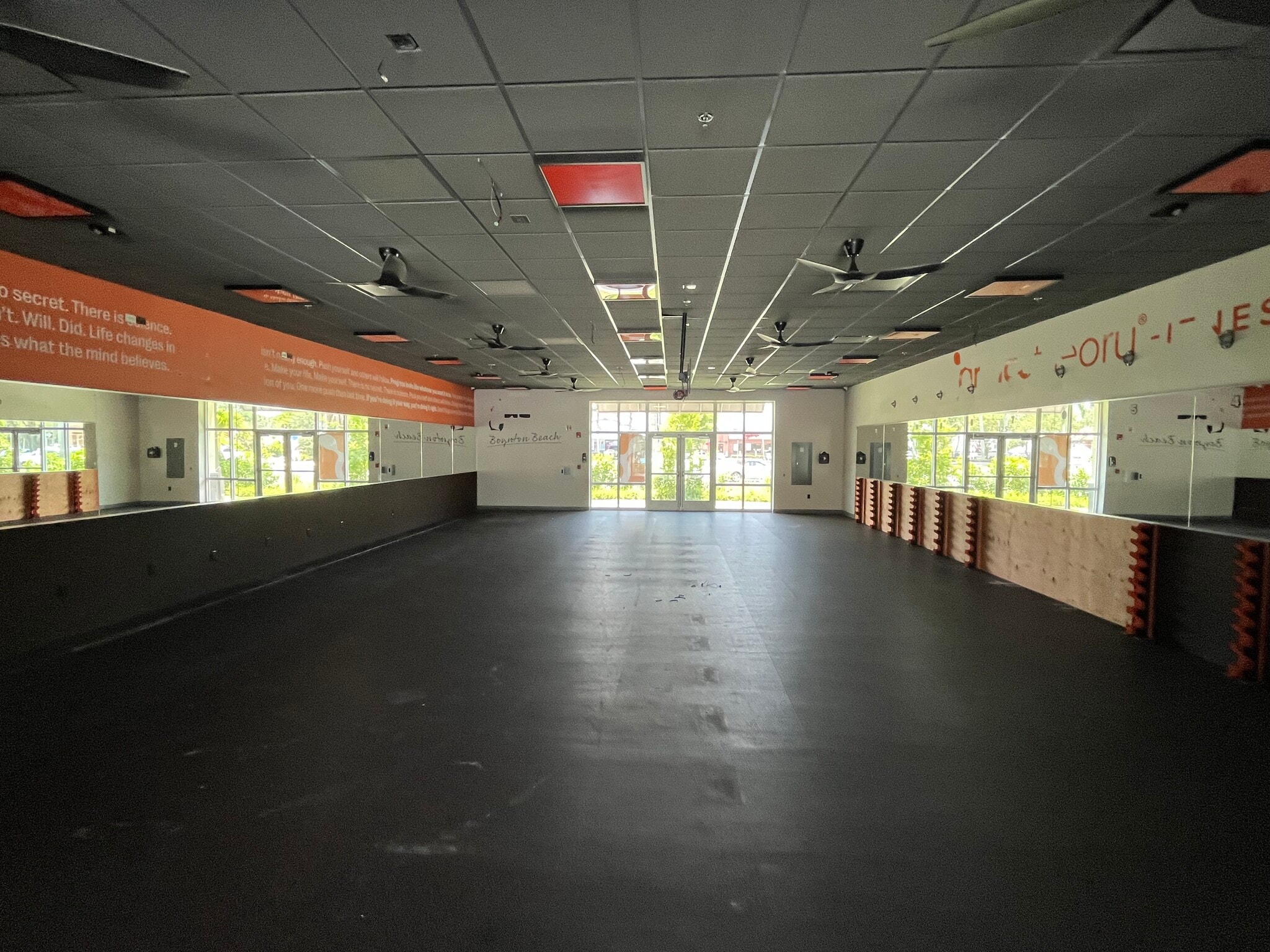 7395-7555 Boynton Beach Blvd, Boynton Beach, FL for lease Interior Photo- Image 1 of 8