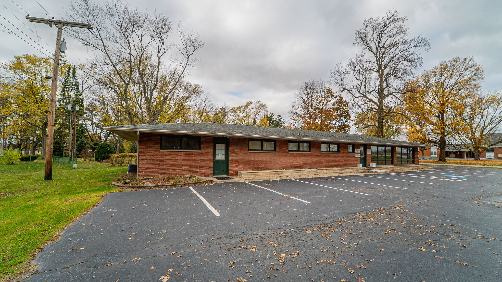 705 N Main St, Kouts, IN à vendre Photo principale- Image 1 de 13