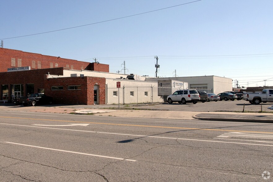 820 W Main St, Oklahoma City, OK for sale - Primary Photo - Image 1 of 2
