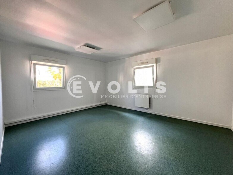 Office in Mérignac for lease - Interior Photo - Image 3 of 5