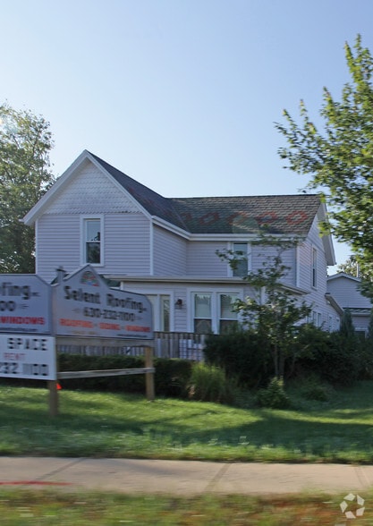 942 E State St, Geneva, IL for sale - Building Photo - Image 2 of 21