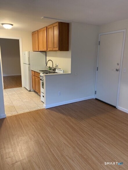 174-176 Hillside Ave, Hartford, CT à vendre - Photo intérieure - Image 3 de 14