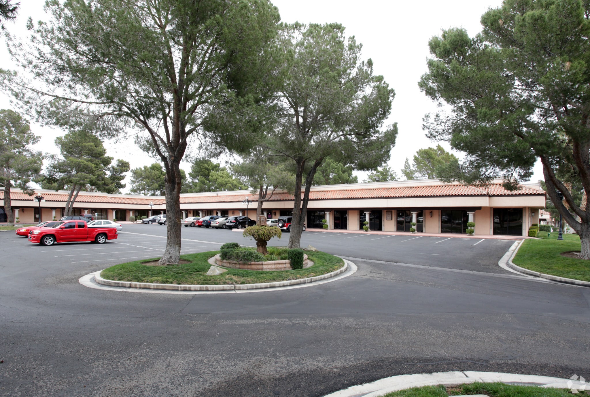 2450 Chandler Ave, Las Vegas, NV à louer Photo du bâtiment- Image 1 de 5