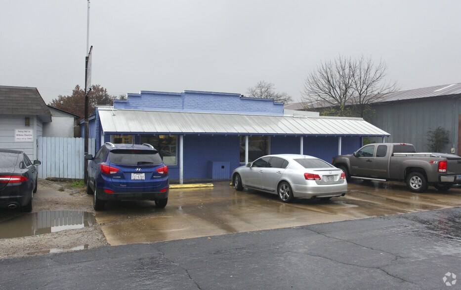 807 Mcphaul St, Austin, TX à vendre - Photo du bâtiment - Image 2 de 13