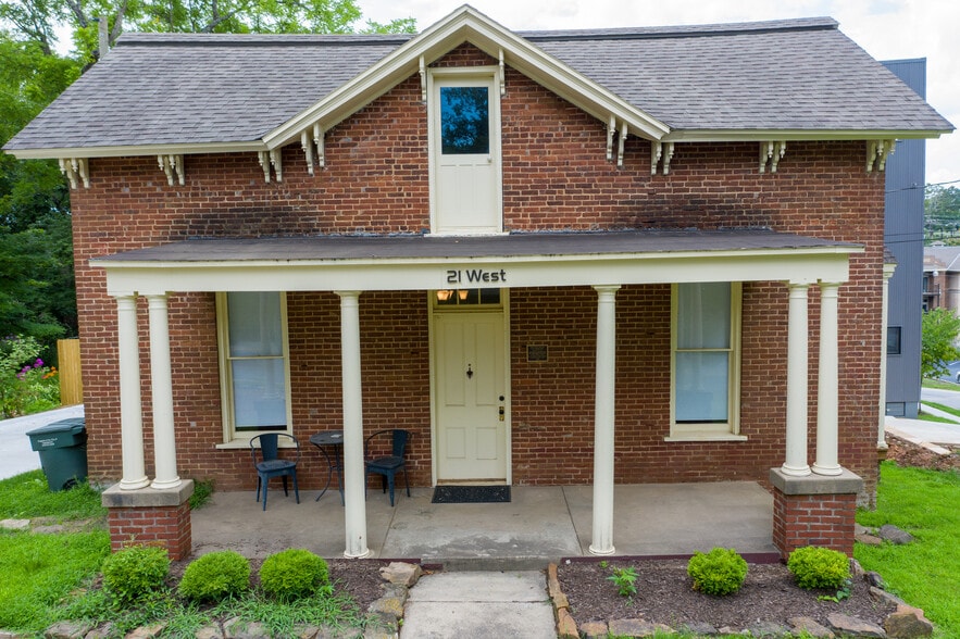 21 N West Ave, Fayetteville, AR for lease - Primary Photo - Image 1 of 7