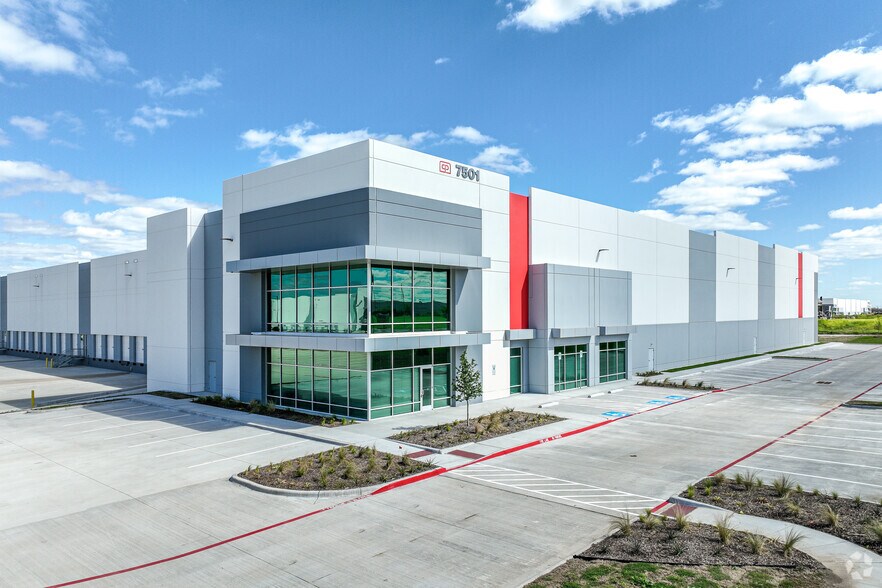 7500-7601 Oak Grove Rd, Fort Worth, TX à louer - Photo principale - Image 1 de 4