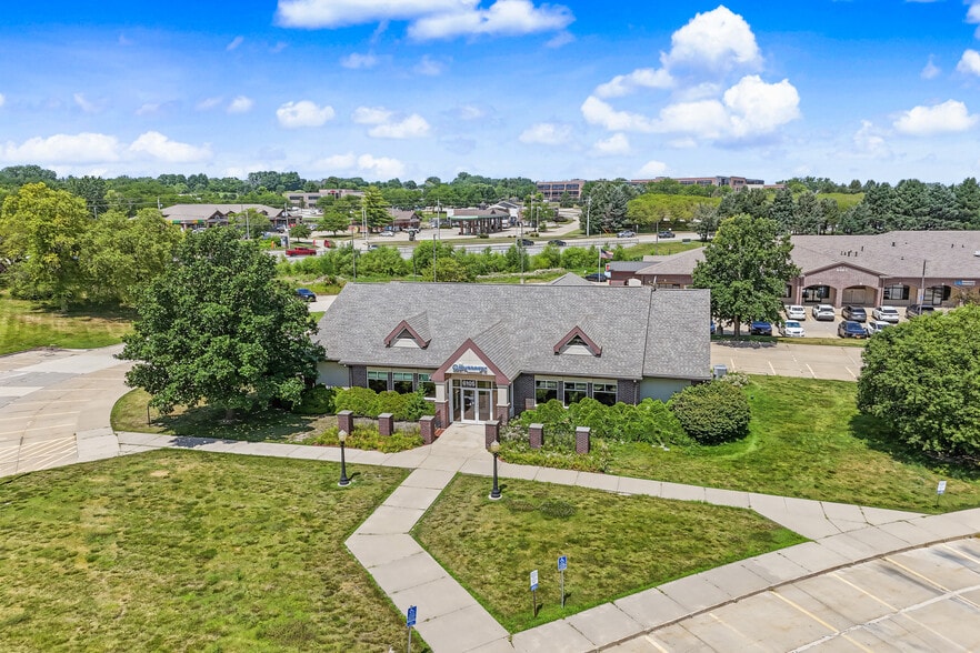 6105 NW 86th St, Johnston, IA for sale - Building Photo - Image 3 of 10