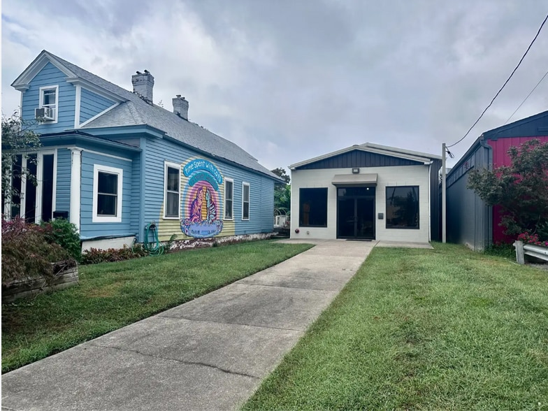 2228 Dundee Rd, Louisville, KY à vendre - Photo du bâtiment - Image 2 de 7