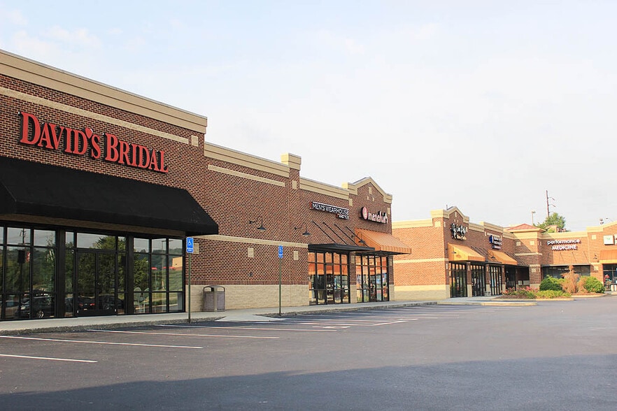 3135 Peoples St, Johnson City, TN à louer - Photo du bâtiment - Image 1 de 2