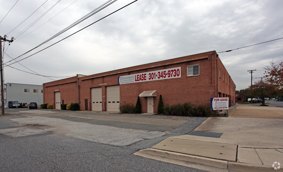 5016 Lehigh Rd, College Park, MD for lease - Primary Photo - Image 1 of 10