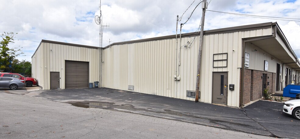 221-245 Blanton Ave, Nashville, TN à louer - Photo du bâtiment - Image 2 de 9