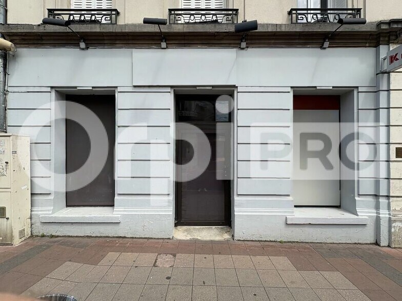 Retail in Soissons for lease - Building Photo - Image 2 of 4