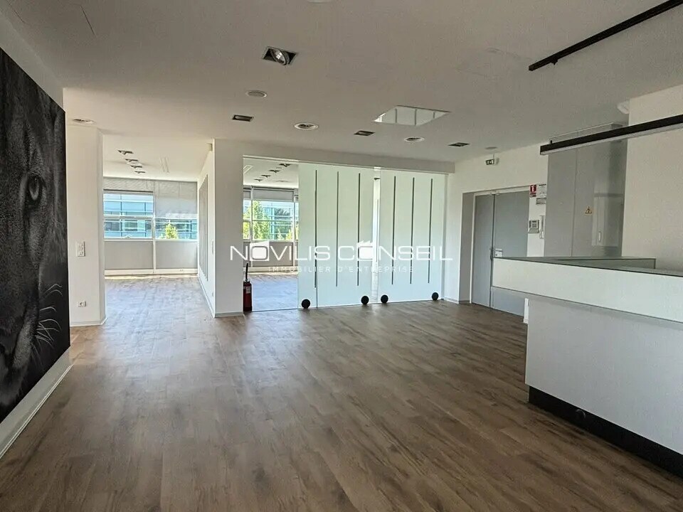 Office in Labège for lease Interior Photo- Image 1 of 8