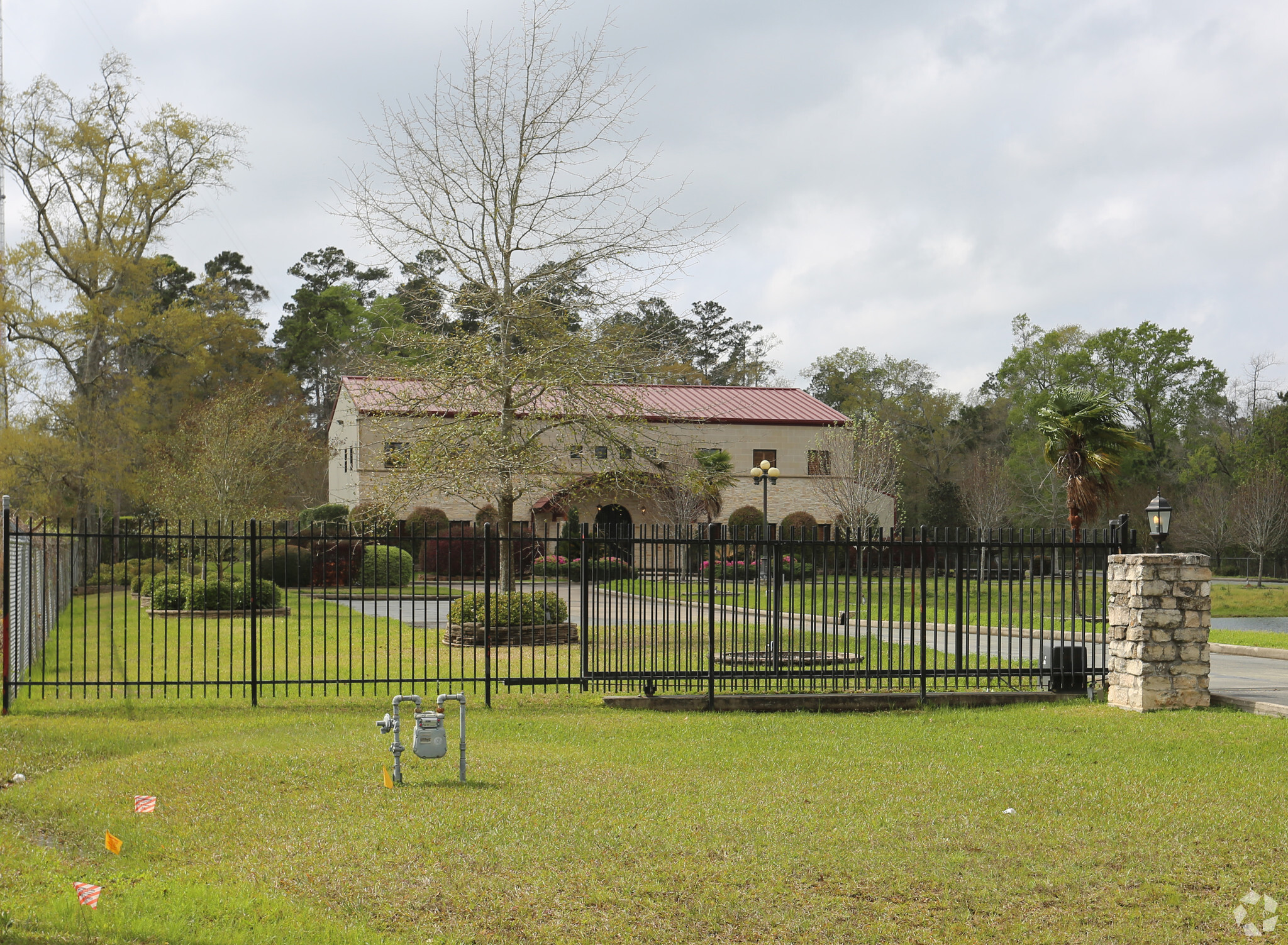 403 Corporate Woods Dr, Magnolia, TX for sale Primary Photo- Image 1 of 1