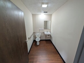 478 Northdale Rd, Lawrenceville, GA for lease Interior Photo- Image 1 of 10