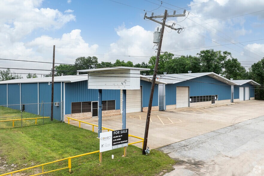 213 FM 1314, Conroe, TX à louer - Photo principale - Image 1 de 39