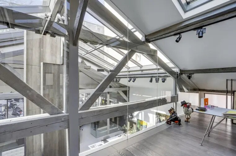 Bureau dans Suresnes à vendre - Photo du bâtiment - Image 3 de 9