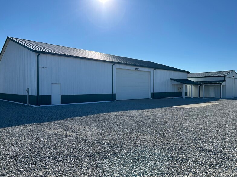 7754 S State Route 73, Wilmington, OH à vendre - Photo du bâtiment - Image 1 de 21